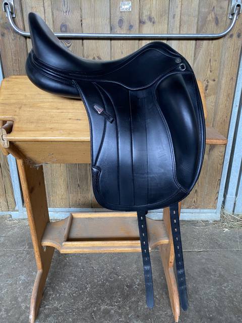 Selle dressage victoria