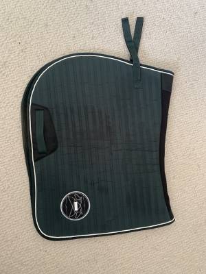 Tapis de selle vert 